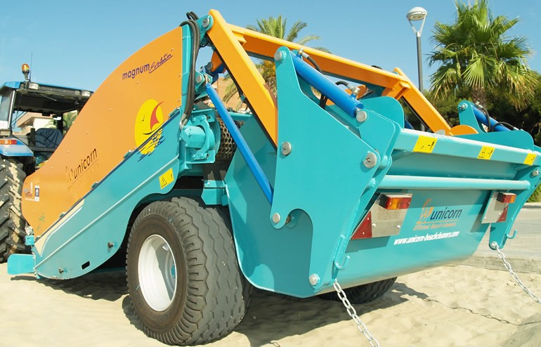 Beach Cleaners Machines