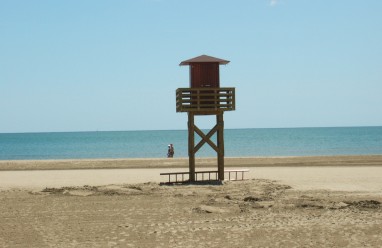 Ocean beach lifeguard tower